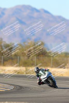 media/Jan-10-2025-CVMA Friday Practice (Fri) [[489e0da257]]/Group 4 and Trackday/Session 5 (Turn 7)/